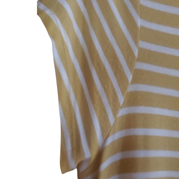 Cable & Gauge Cap Sleeve V-neck Tee With Mustard And White Stripes Size Medium - Picture 4 of 12